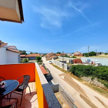Apartman Zeljo Galižana Exterior foto